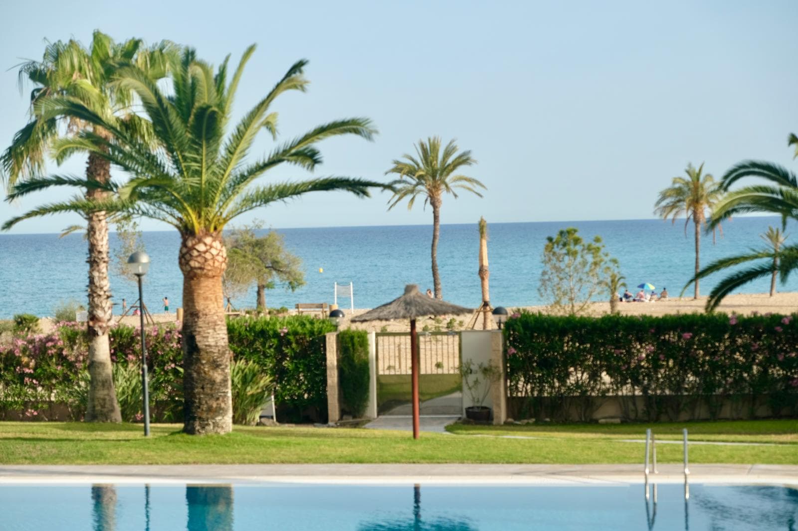 The gate from the garden to the beach